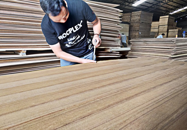 teak plywood, holly plywood, teak faced plywood, teak veneer plywood,teak boards