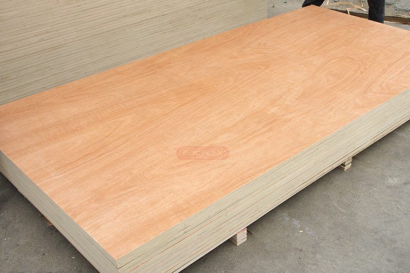 teak plywood, holly plywood, teak faced plywood, teak veneer plywood,teak boards pencil cedar plywood; cedar plywood; red cedar plywood; pencil cedar plywood supplier; pencil cedar plywood price