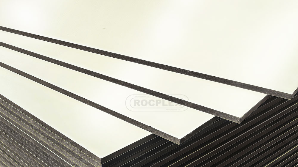 ROCPLEX Fire Retardant Melamine Faced MDF combines flame resistance, moisture resistance, and decorative melamine surfaces, making it ideal for partitions, cabinets, and interior wall cladding. As a professional fireproof MDF supplier and factory, ROCPLEX provides E0 grade flame retardant MDF sheets for safe and modern furniture manufacturing.