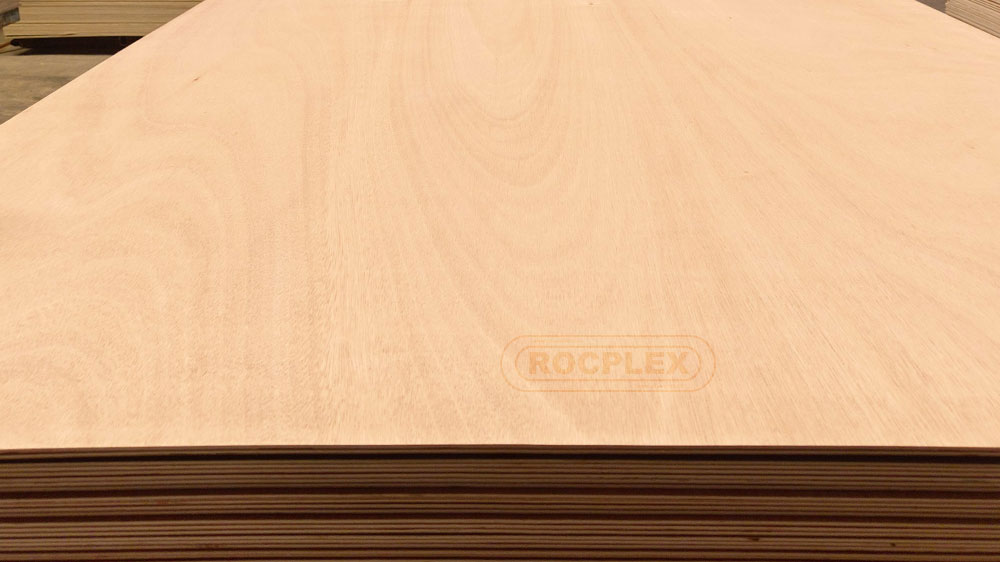 ROCPLEX waterproof marine plywood panels with WBP phenolic bonding and smooth hardwood veneer surfaces provide high strength, moisture resistance, and long-term durability ideal for boat building, docks, wet-area cabinetry, and marine construction applications.
